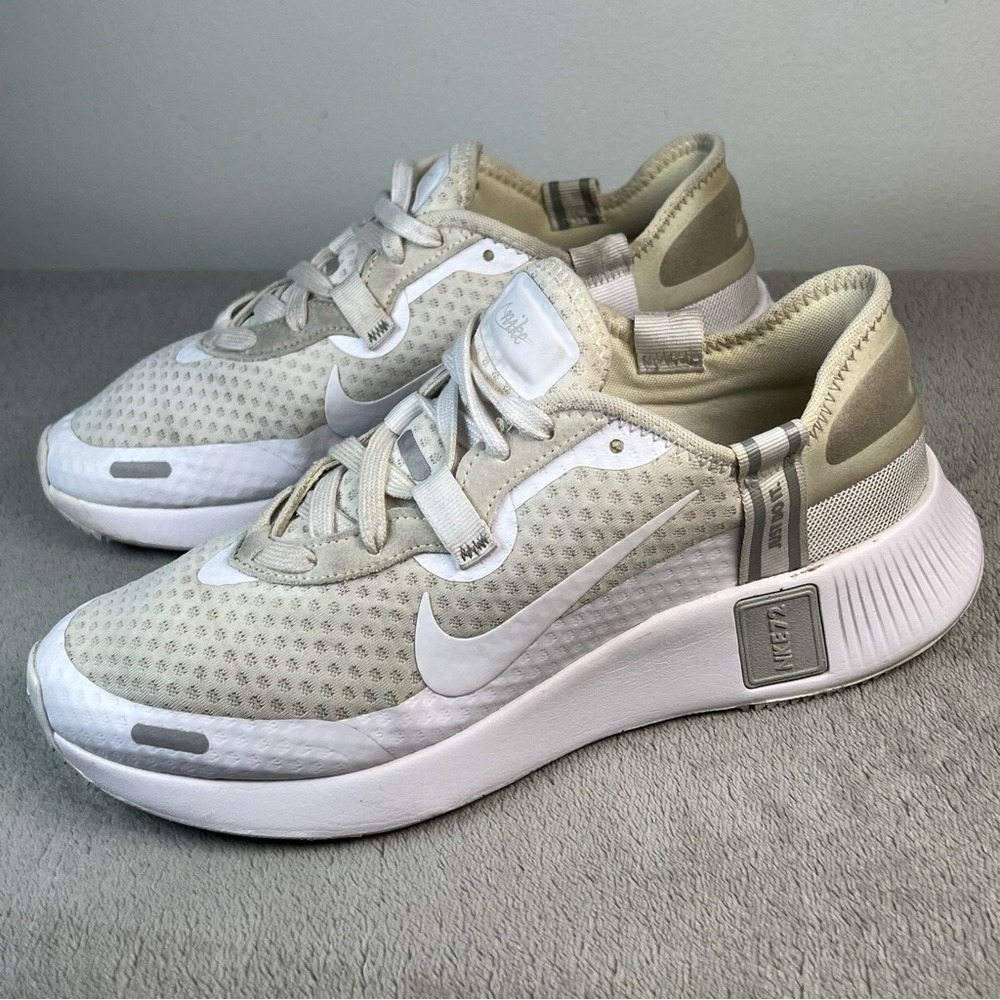 Nike Reposto White Running Shoes Athletic Sneakers womens size8.          ordrA6